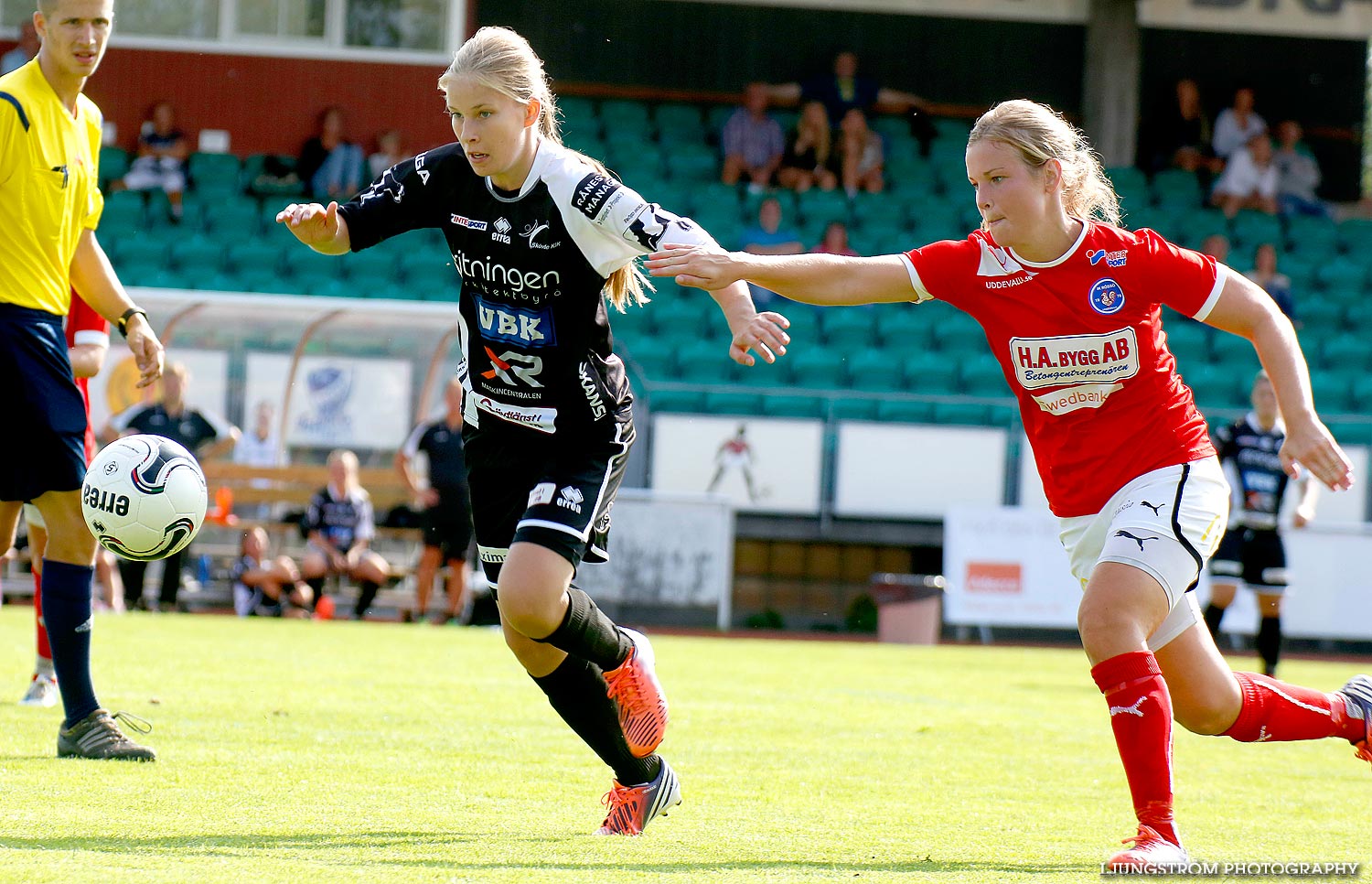 Skövde KIK-IK Rössö Uddevalla 4-0,dam,Södermalms IP,Skövde,Sverige,Fotboll,,2014,91513