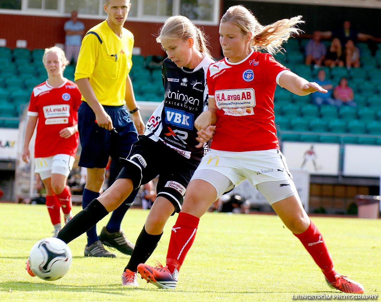 Skövde KIK-IK Rössö Uddevalla 4-0,dam,Södermalms IP,Skövde,Sverige,Fotboll,,2014,91514