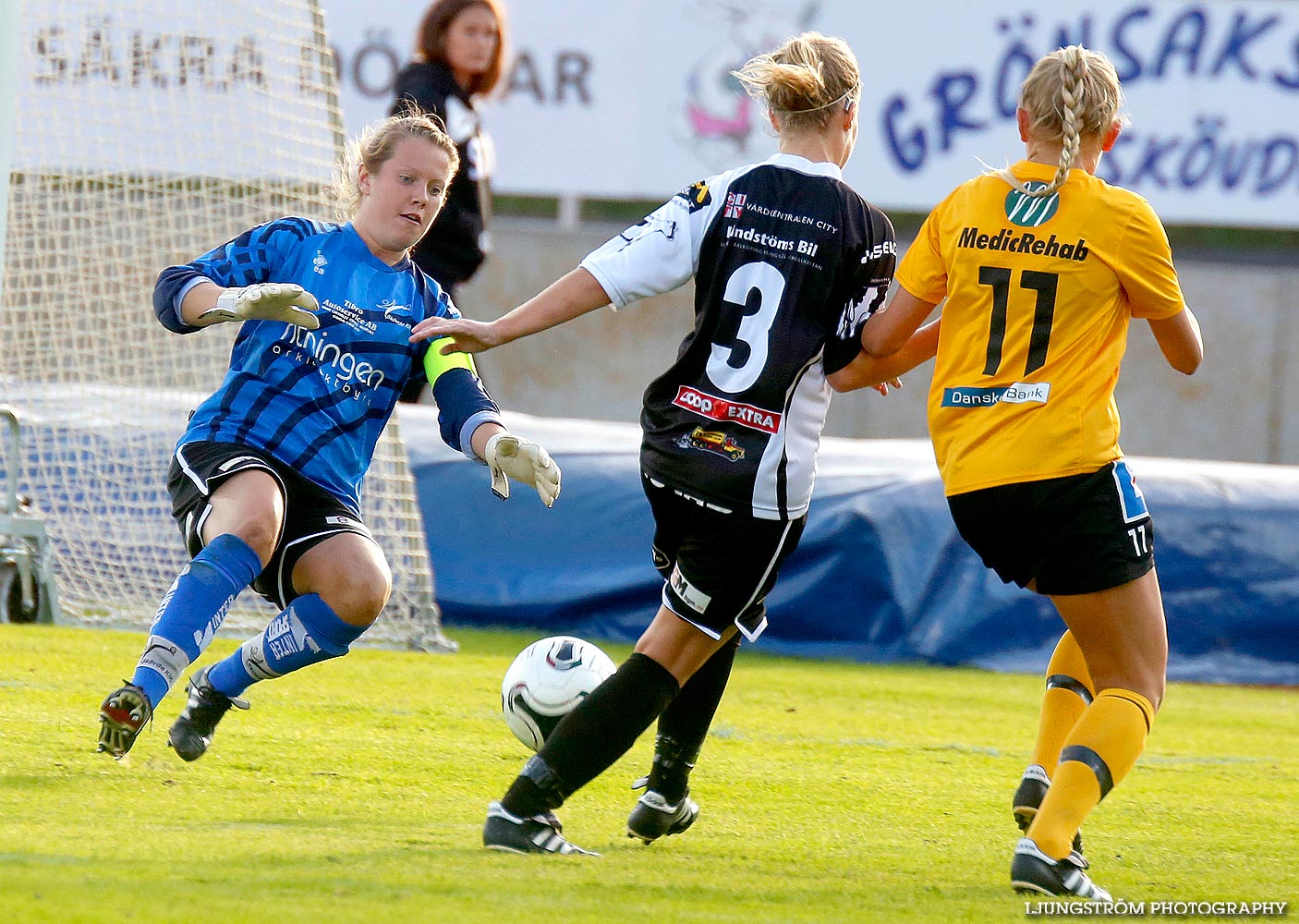 Svenska Cupen Skövde KIK-Mariebo IK 1-2,dam,Södermalms IP,Skövde,Sverige,Fotboll,,2014,91774