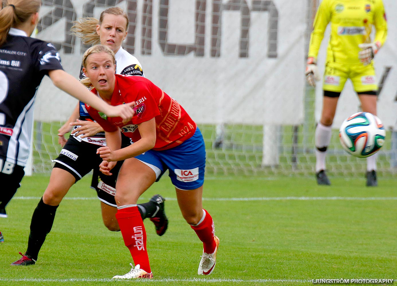IK Gauthiod-Skövde KIK 4-1,dam,Lunnevi IP,Grästorp,Sverige,Fotboll,,2014,93576