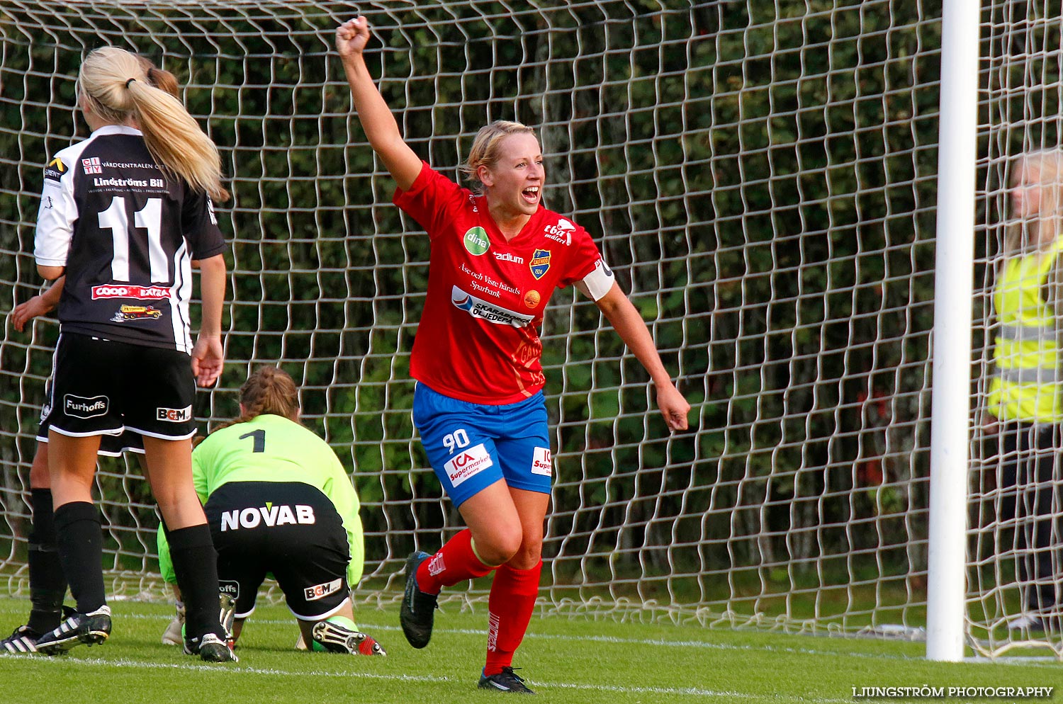 IK Gauthiod-Skövde KIK 4-1,dam,Lunnevi IP,Grästorp,Sverige,Fotboll,,2014,93614