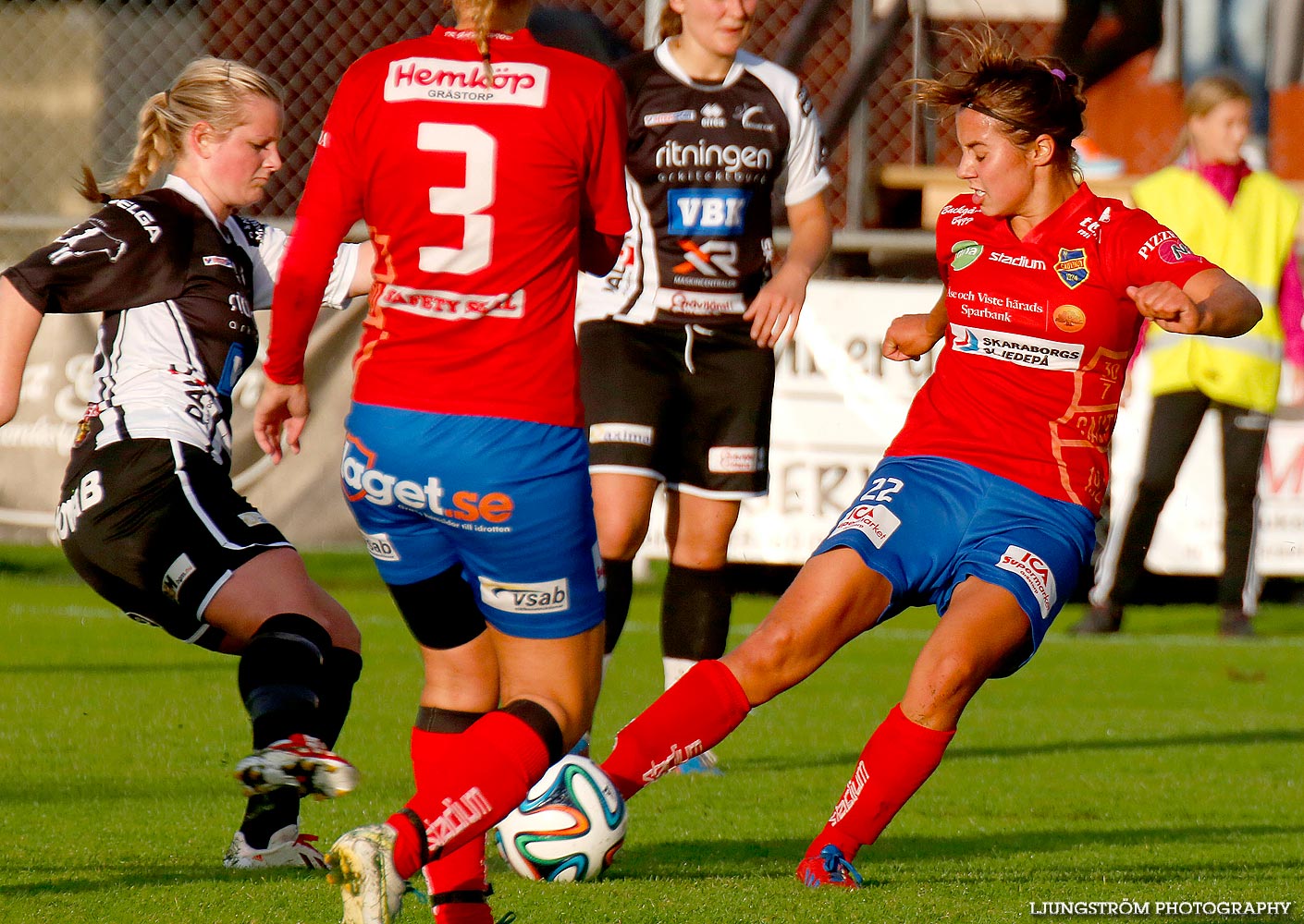 IK Gauthiod-Skövde KIK 4-1,dam,Lunnevi IP,Grästorp,Sverige,Fotboll,,2014,93637