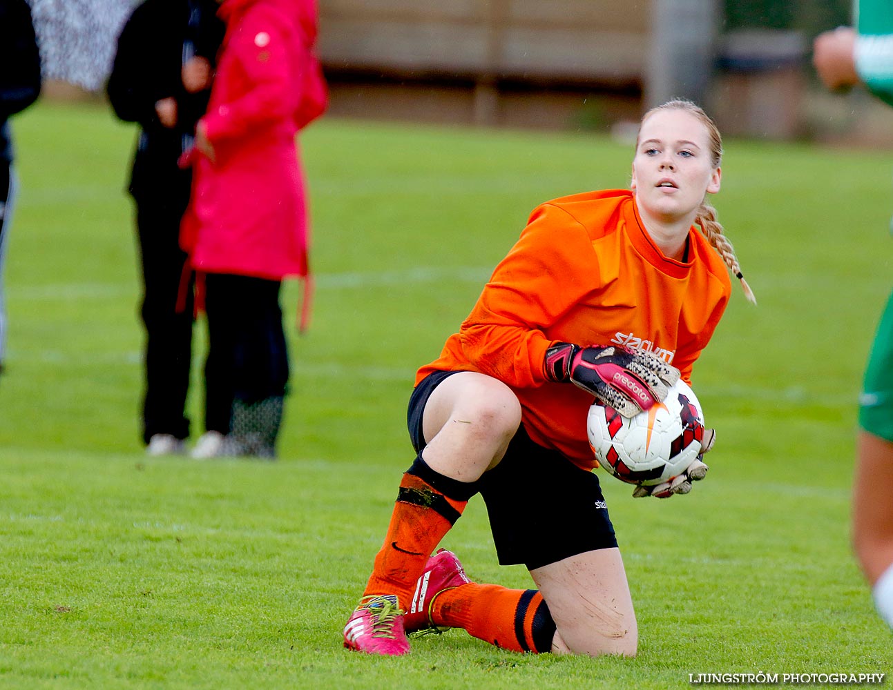 Våmbs IF-Töreboda IK 2-1,dam,Claesborgs IP,Skövde,Sverige,Fotboll,,2014,93189