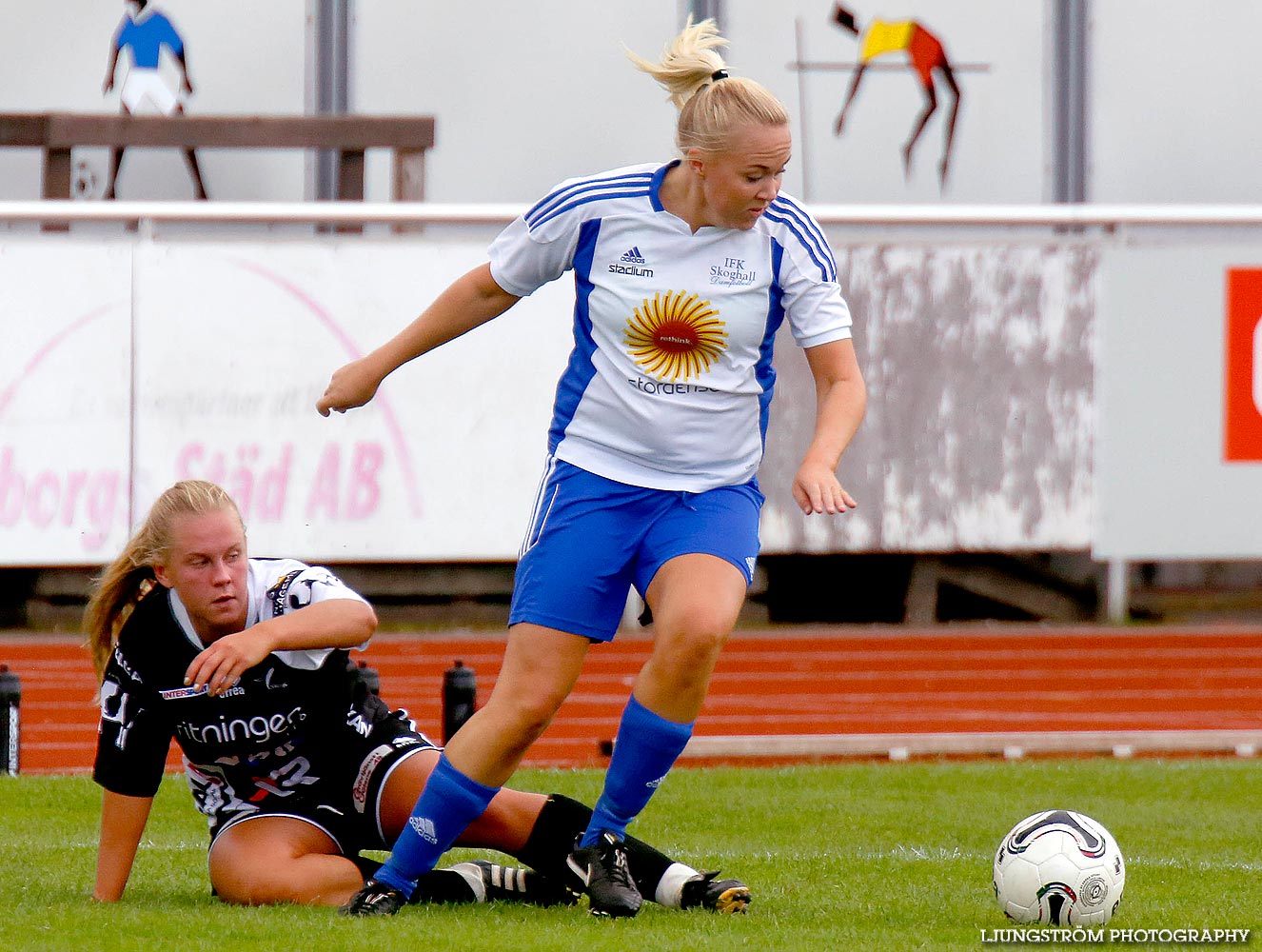 Skövde KIK-IFK Skoghall 1-1,dam,Södermalms IP,Skövde,Sverige,Fotboll,,2014,93732