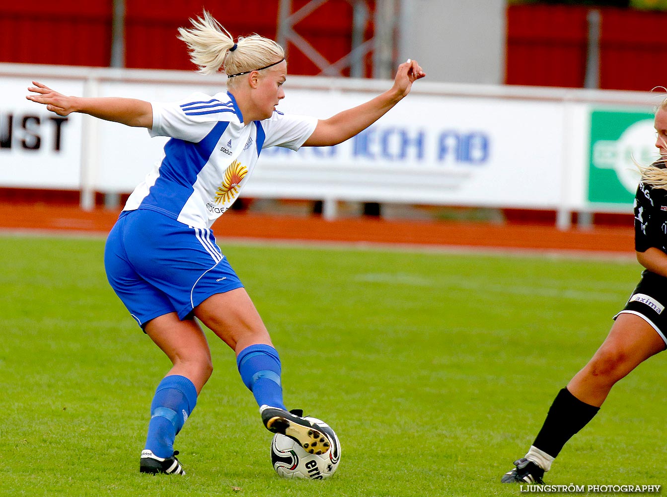 Skövde KIK-IFK Skoghall 1-1,dam,Södermalms IP,Skövde,Sverige,Fotboll,,2014,93813