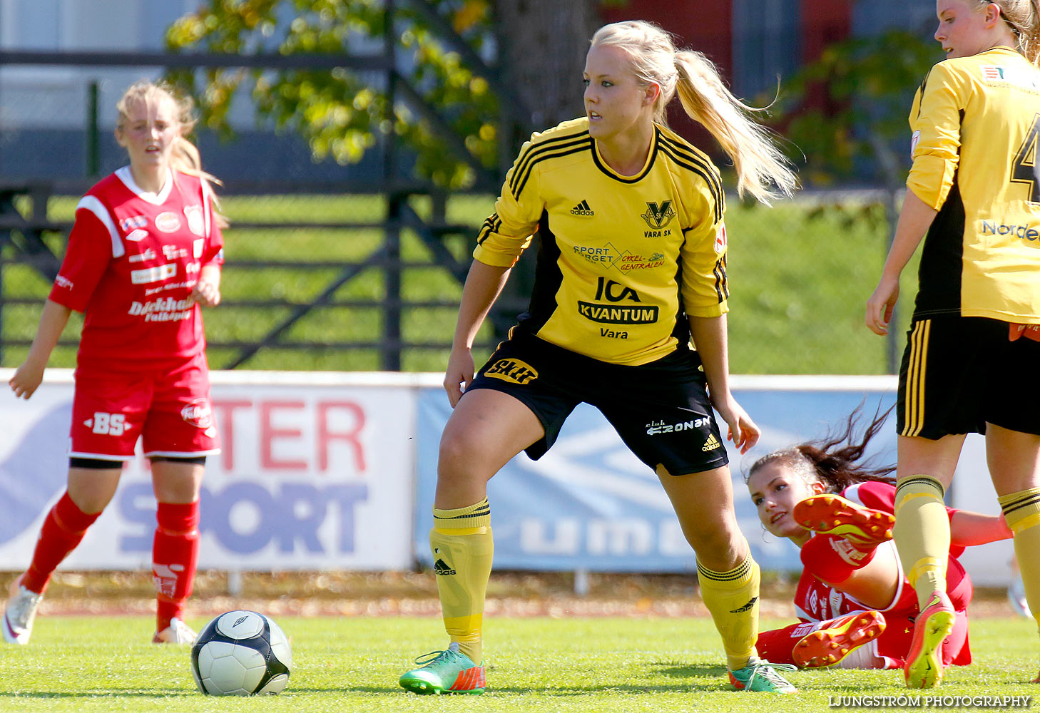 Falköpings KIK-Vara SK 1-3,dam,Odenplan,Falköping,Sverige,Fotboll,,2014,129334