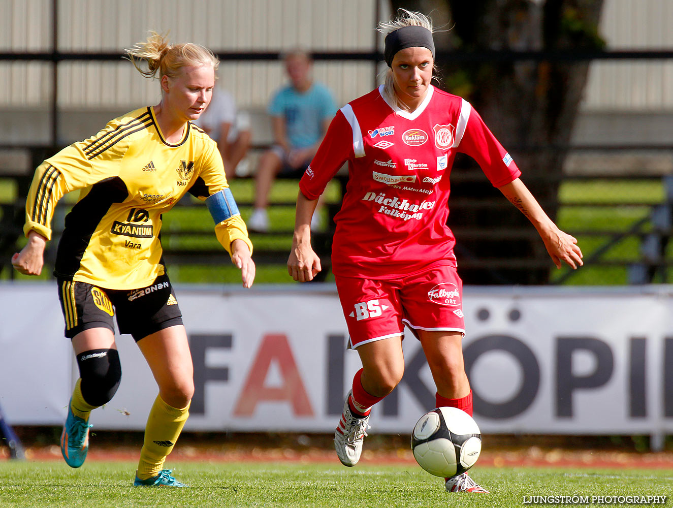 Falköpings KIK-Vara SK 1-3,dam,Odenplan,Falköping,Sverige,Fotboll,,2014,129356