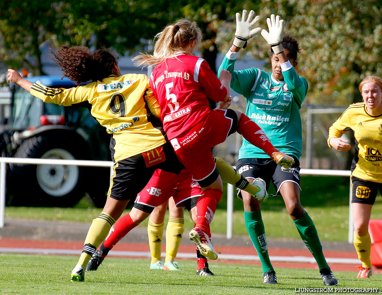 Falköpings KIK-Vara SK 1-3,dam,Odenplan,Falköping,Sverige,Fotboll,,2014,129422