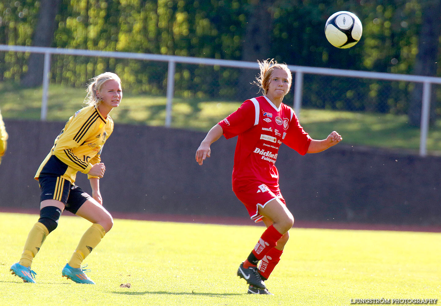 Falköpings KIK-Vara SK 1-3,dam,Odenplan,Falköping,Sverige,Fotboll,,2014,129468