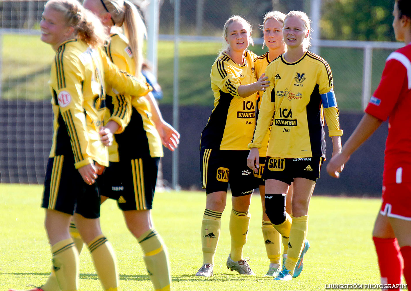 Falköpings KIK-Vara SK 1-3,dam,Odenplan,Falköping,Sverige,Fotboll,,2014,129477