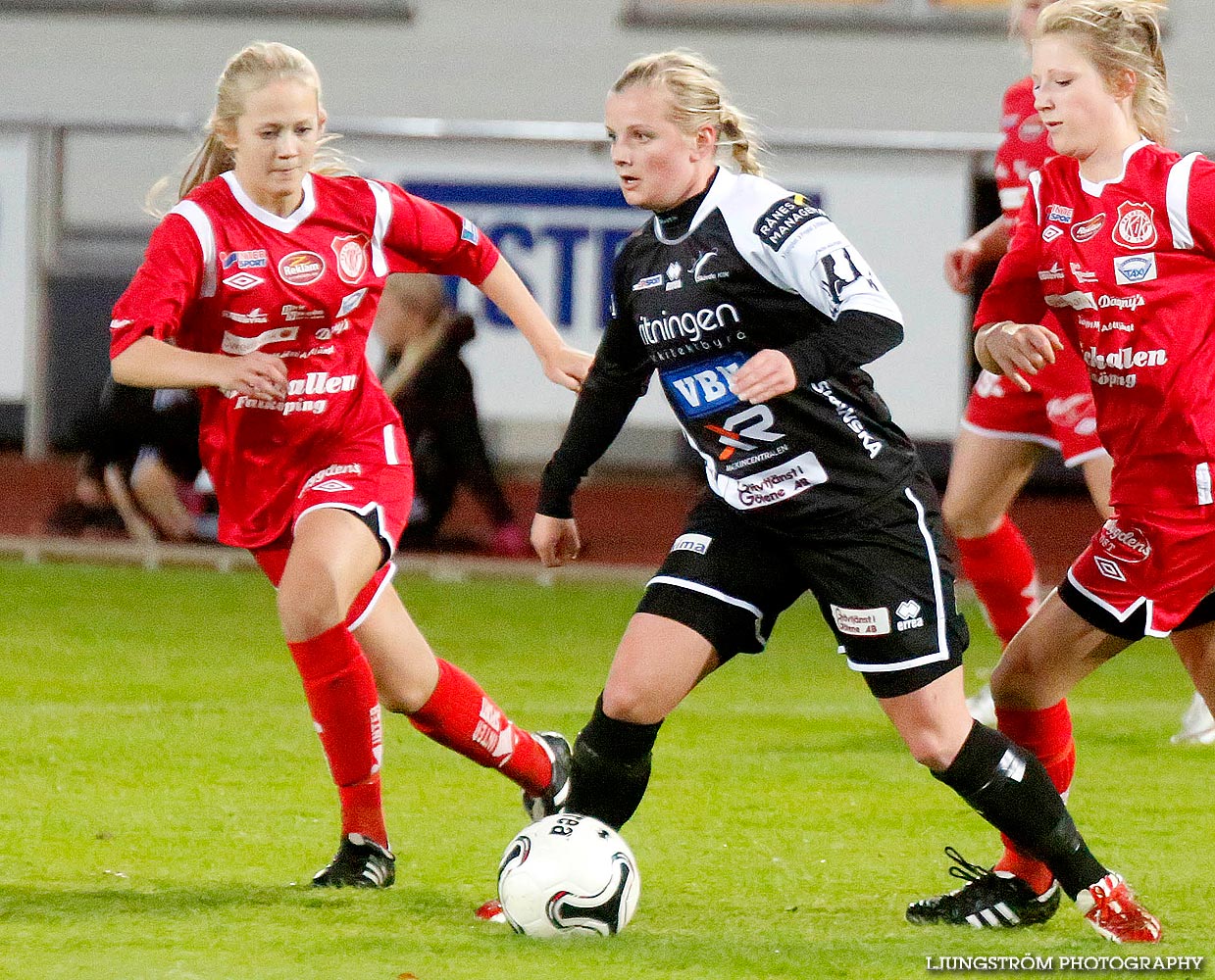 Skövde KIK-Falköpings KIK 3-1,dam,Södermalms IP,Skövde,Sverige,Fotboll,,2014,94118