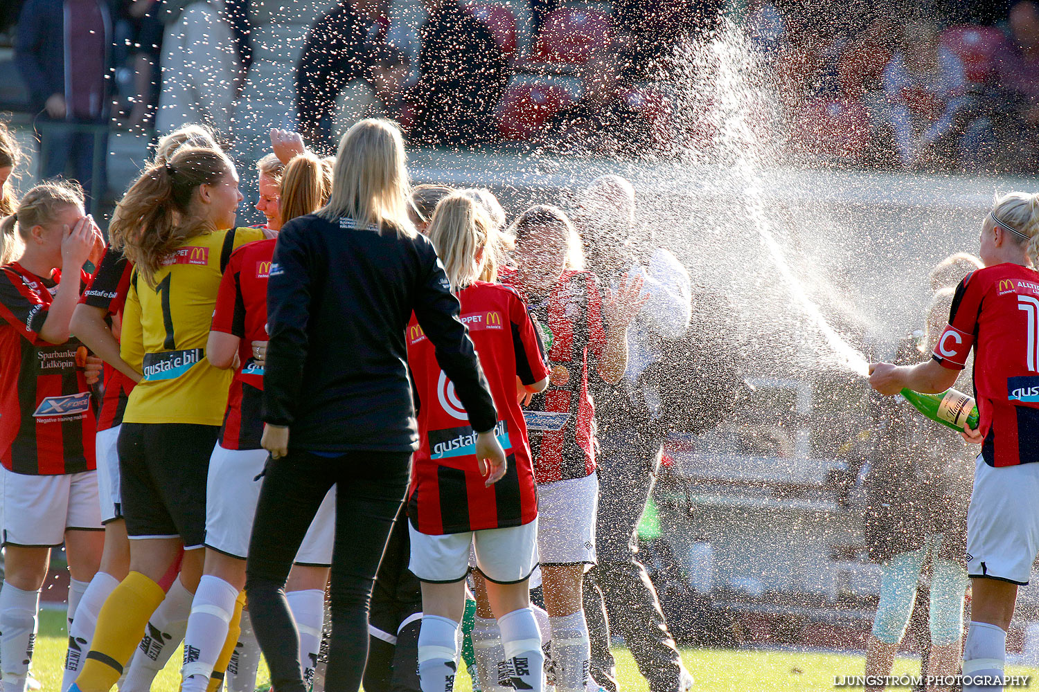 Lidköpings FK-Skövde KIK 7-0,dam,Framnäs IP,Lidköping,Sverige,Fotboll,,2014,129670