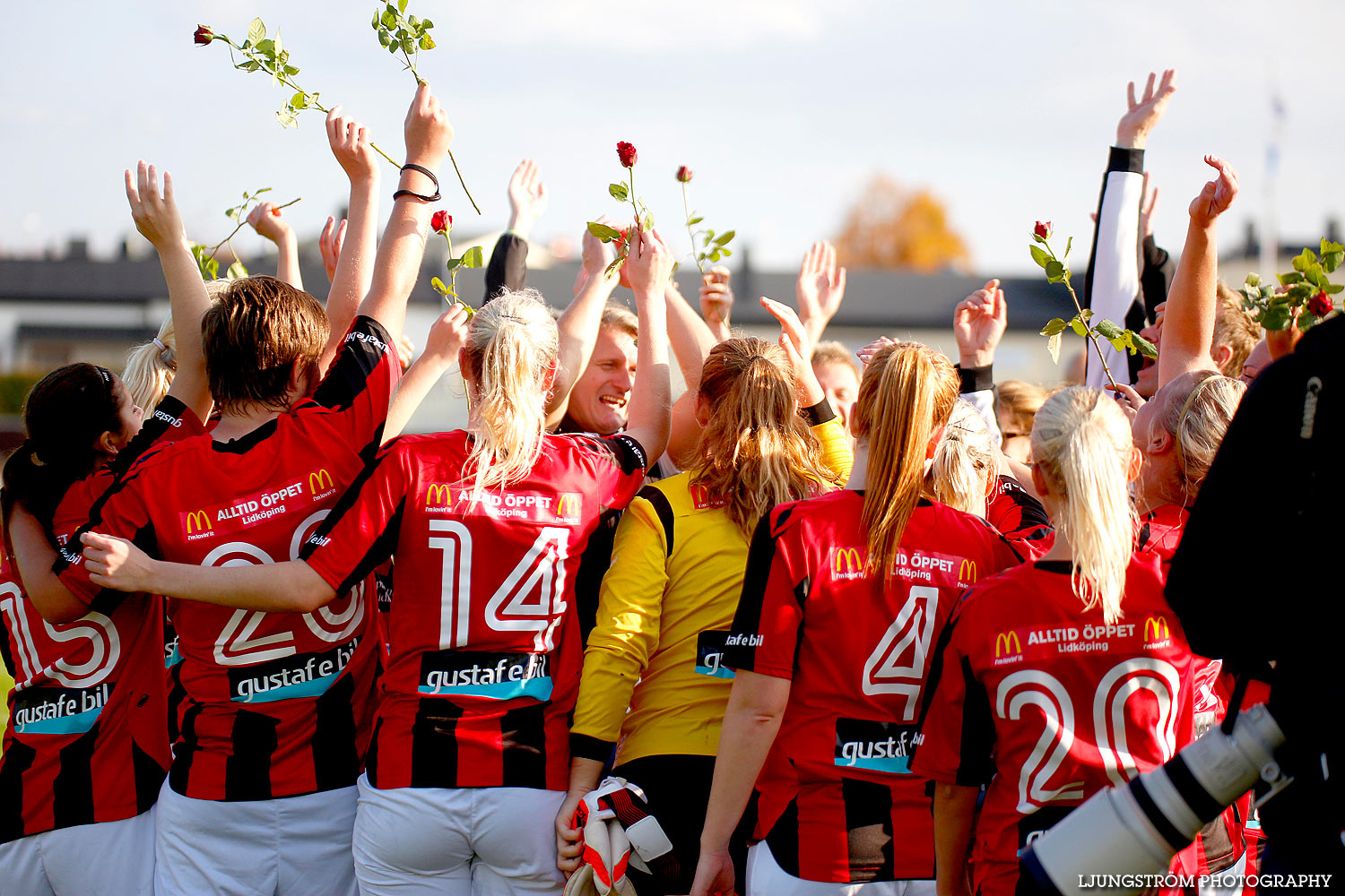 Lidköpings FK-Skövde KIK 7-0,dam,Framnäs IP,Lidköping,Sverige,Fotboll,,2014,129675