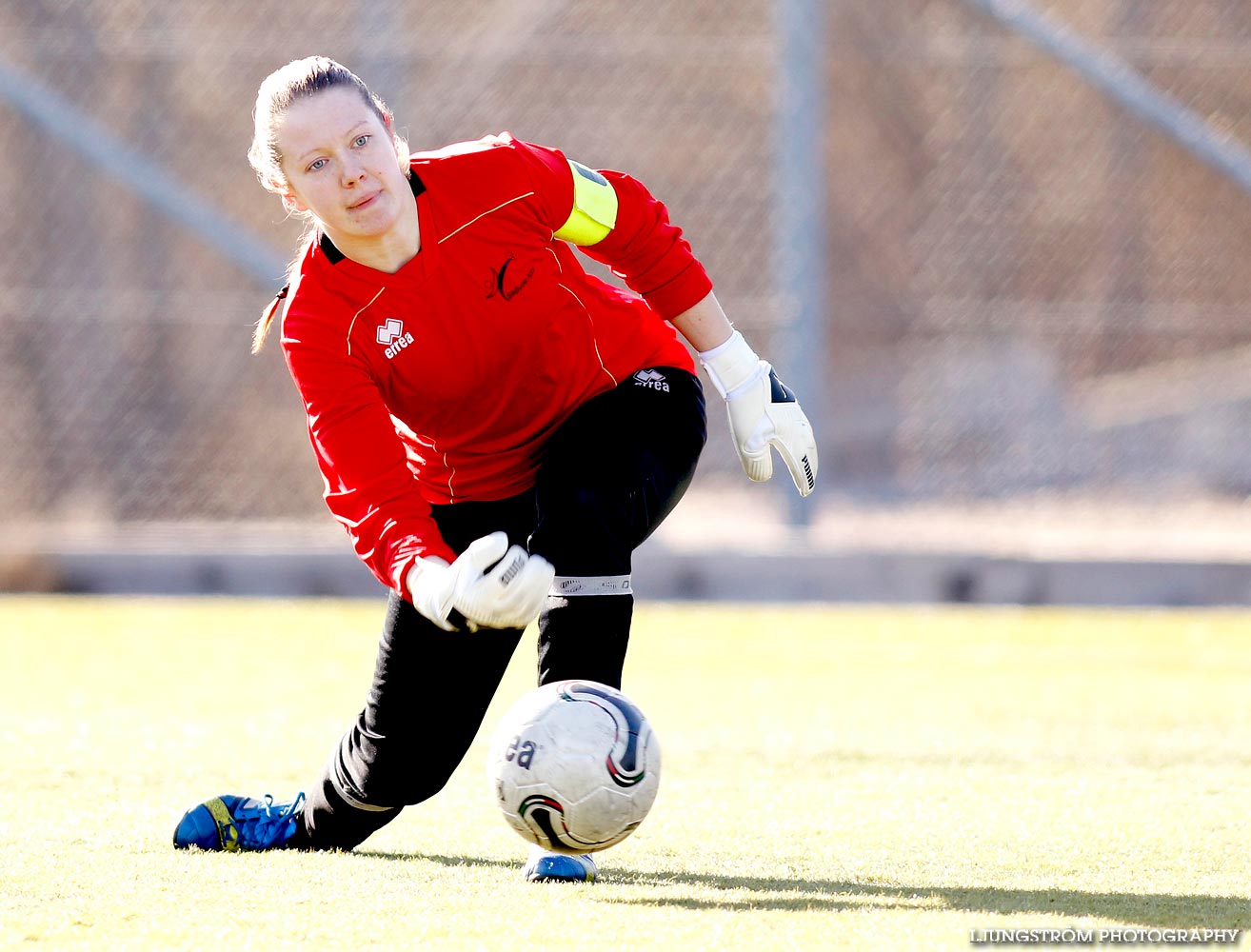 Träningsmatch Skövde KIK-IFK Örby 2-0,dam,Södermalms IP,Skövde,Sverige,Fotboll,,2015,107357