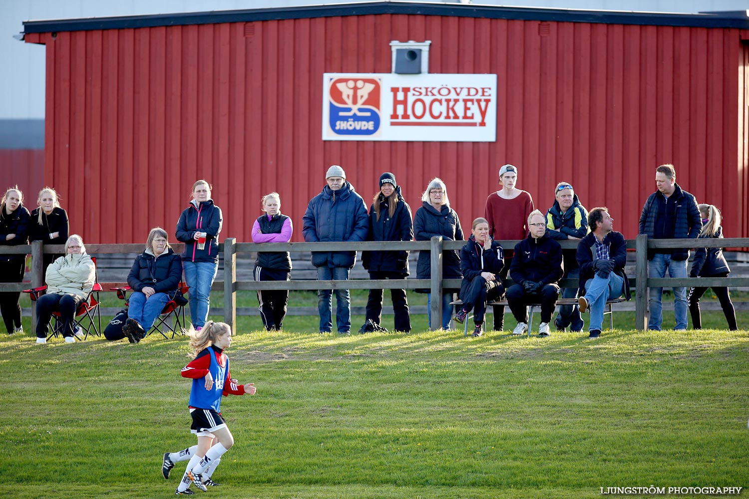 Skövde KIK U-Ulvåkers IF U 2-2,dam,Lillegårdens IP,Skövde,Sverige,Fotboll,,2015,117246
