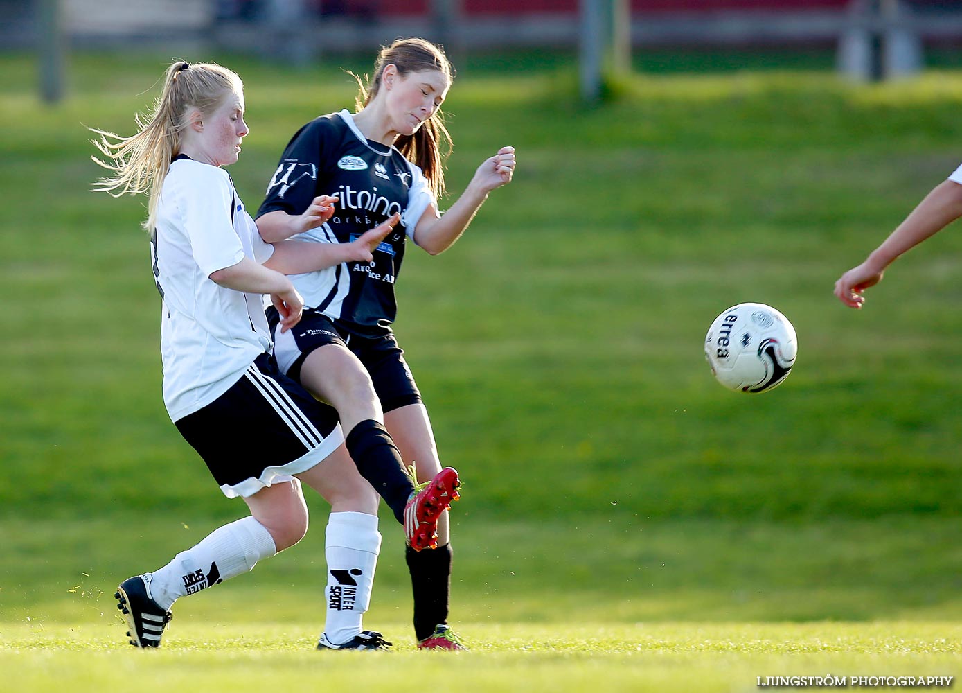 Skövde KIK U-Ulvåkers IF U 2-2,dam,Lillegårdens IP,Skövde,Sverige,Fotboll,,2015,117254