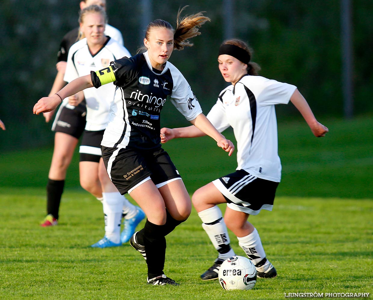 Skövde KIK U-Ulvåkers IF U 2-2,dam,Lillegårdens IP,Skövde,Sverige,Fotboll,,2015,117302