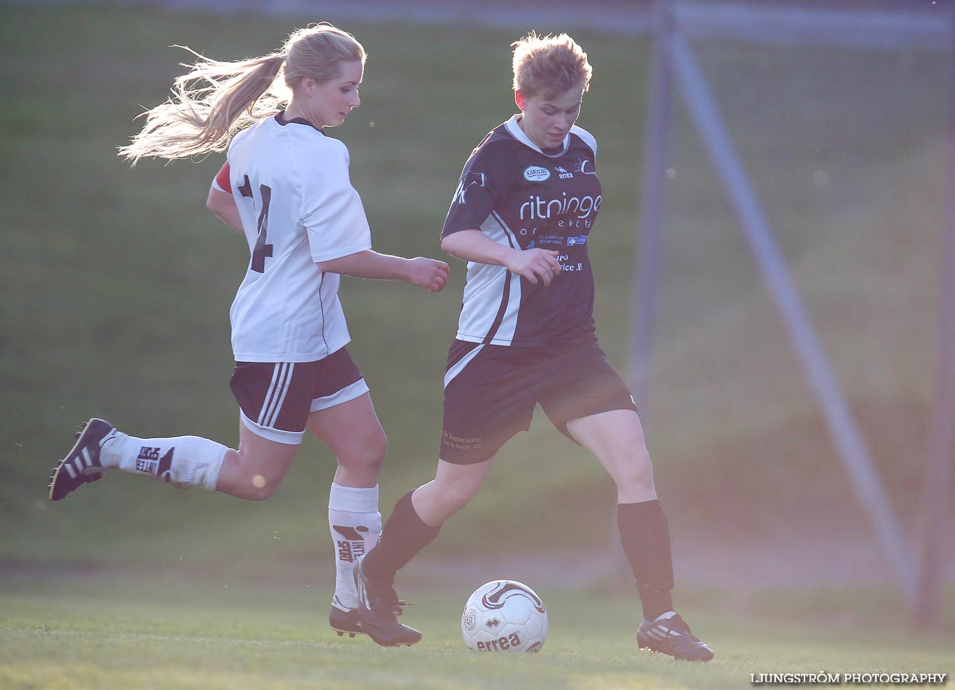 Skövde KIK U-Ulvåkers IF U 2-2,dam,Lillegårdens IP,Skövde,Sverige,Fotboll,,2015,117350