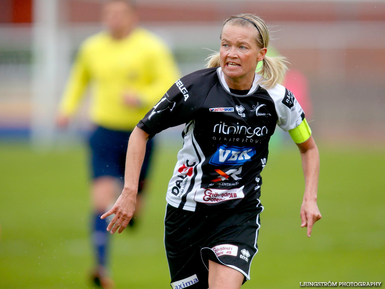 Skövde KIK-Sils IF 3-1,dam,Södermalms IP,Skövde,Sverige,Fotboll,,2015,117442