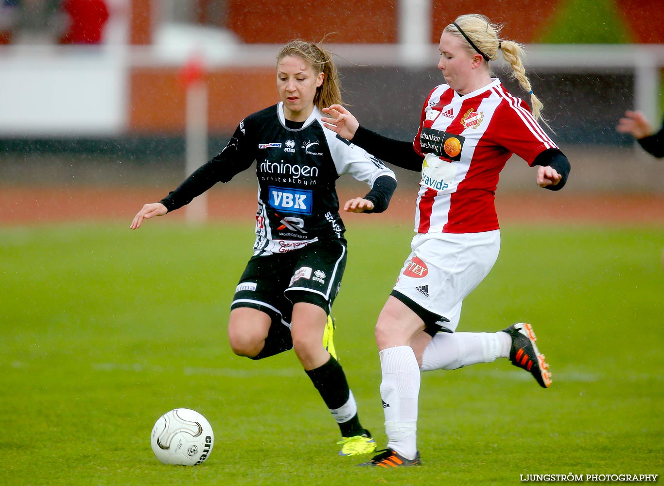 Skövde KIK-Sils IF 3-1,dam,Södermalms IP,Skövde,Sverige,Fotboll,,2015,117472