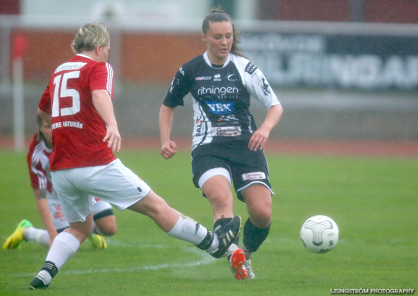 Skövde KIK-Sils IF 3-1,dam,Södermalms IP,Skövde,Sverige,Fotboll,,2015,117491