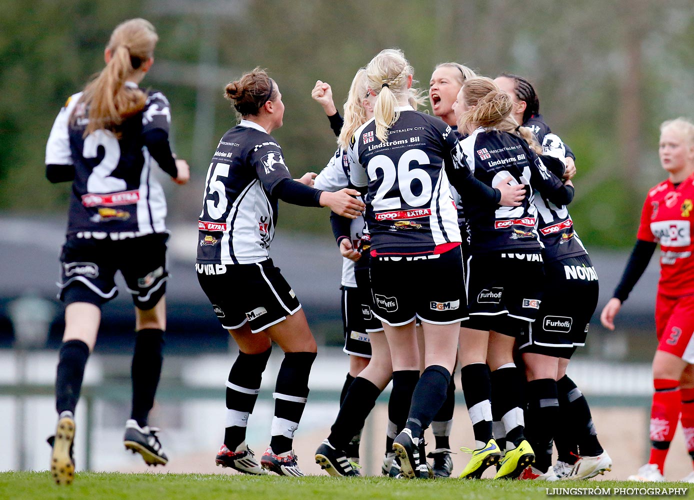 Töreboda IK-Skövde KIK 1-2,dam,Töreshov,Töreboda,Sverige,Fotboll,,2015,118854