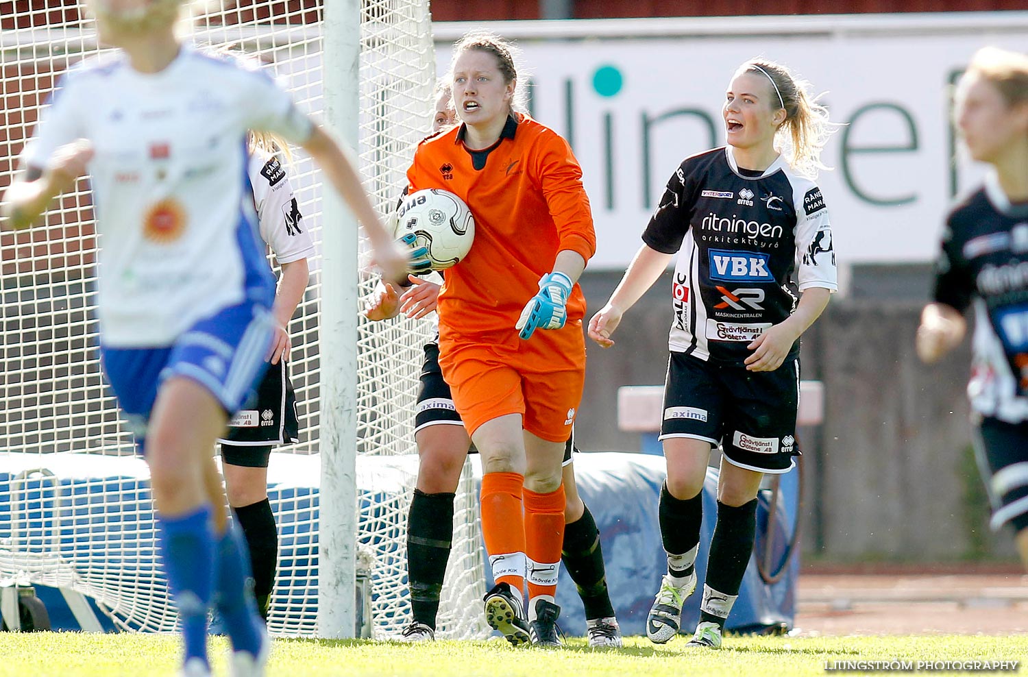 Skövde KIK-IFK Skoghall 4-2,dam,Södermalms IP,Skövde,Sverige,Fotboll,,2015,118940