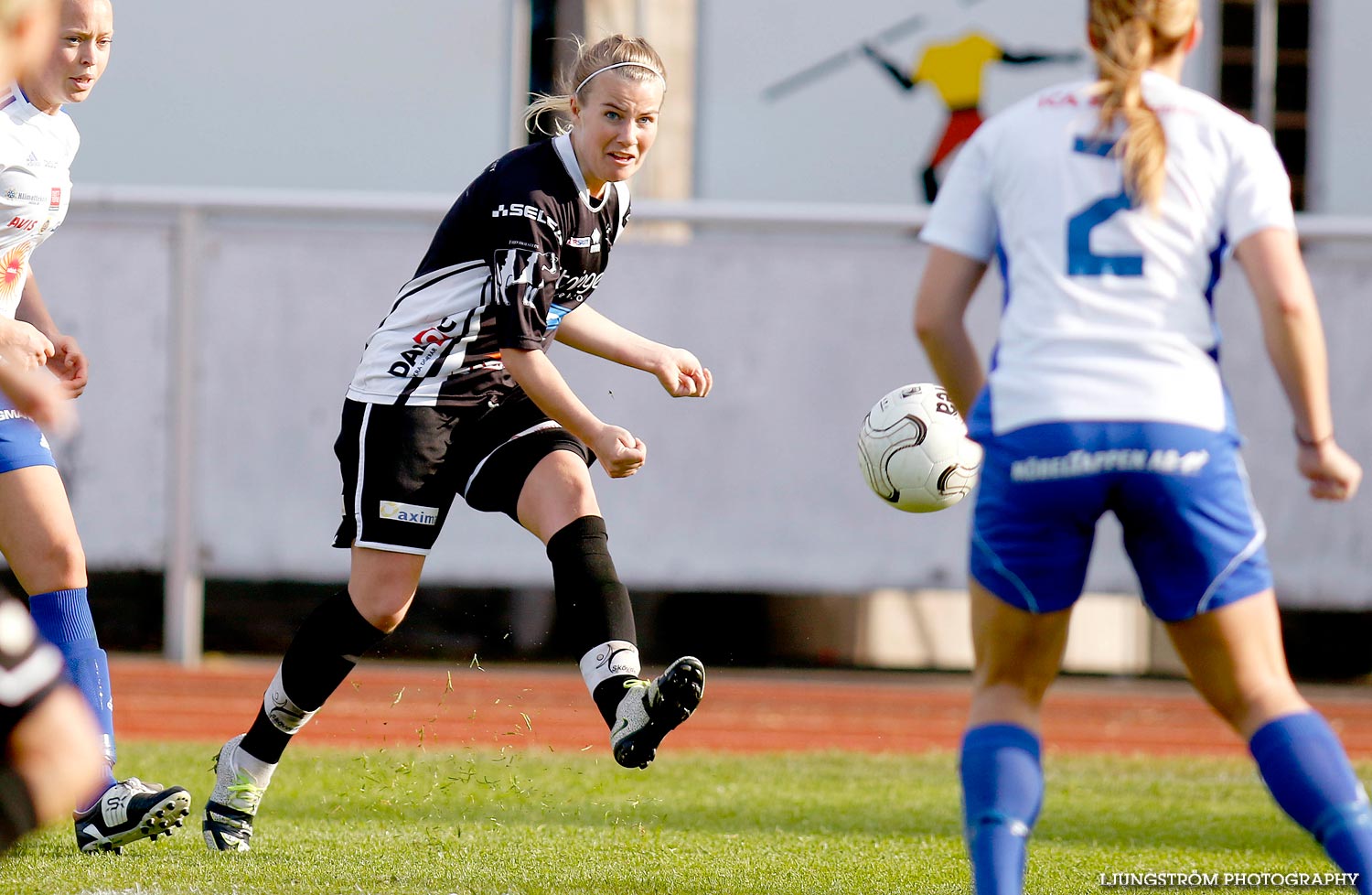 Skövde KIK-IFK Skoghall 4-2,dam,Södermalms IP,Skövde,Sverige,Fotboll,,2015,118959