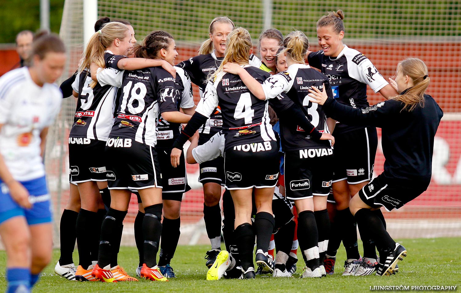 Skövde KIK-IFK Skoghall 4-2,dam,Södermalms IP,Skövde,Sverige,Fotboll,,2015,118992