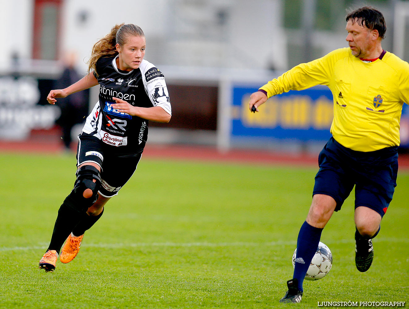 Skövde KIK-IK Rössö Uddevalla 0-6,dam,Södermalms IP,Skövde,Sverige,Fotboll,,2015,127213