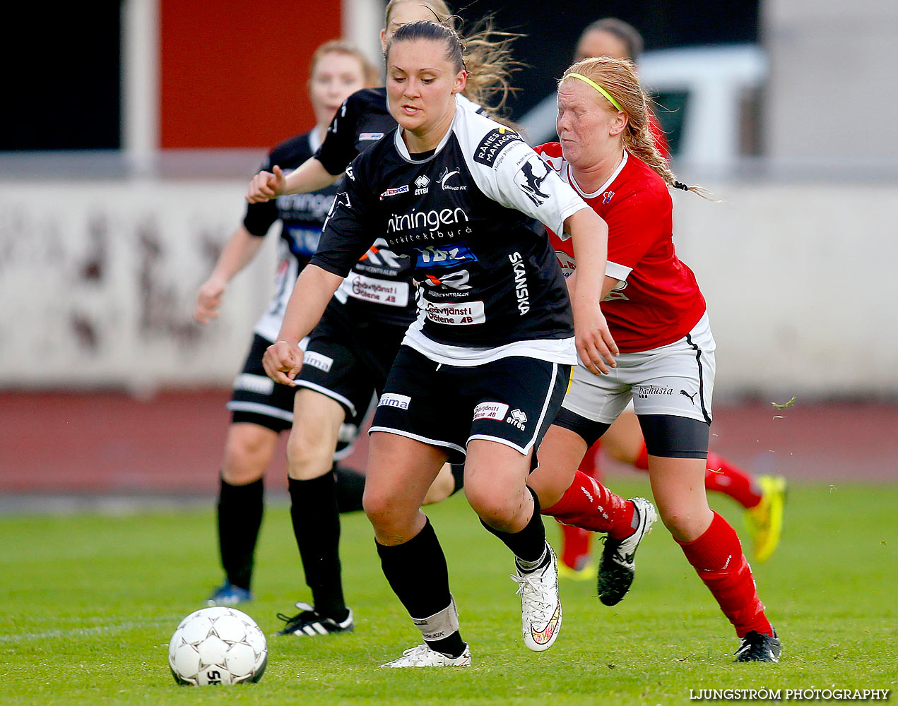 Skövde KIK-IK Rössö Uddevalla 0-6,dam,Södermalms IP,Skövde,Sverige,Fotboll,,2015,127234