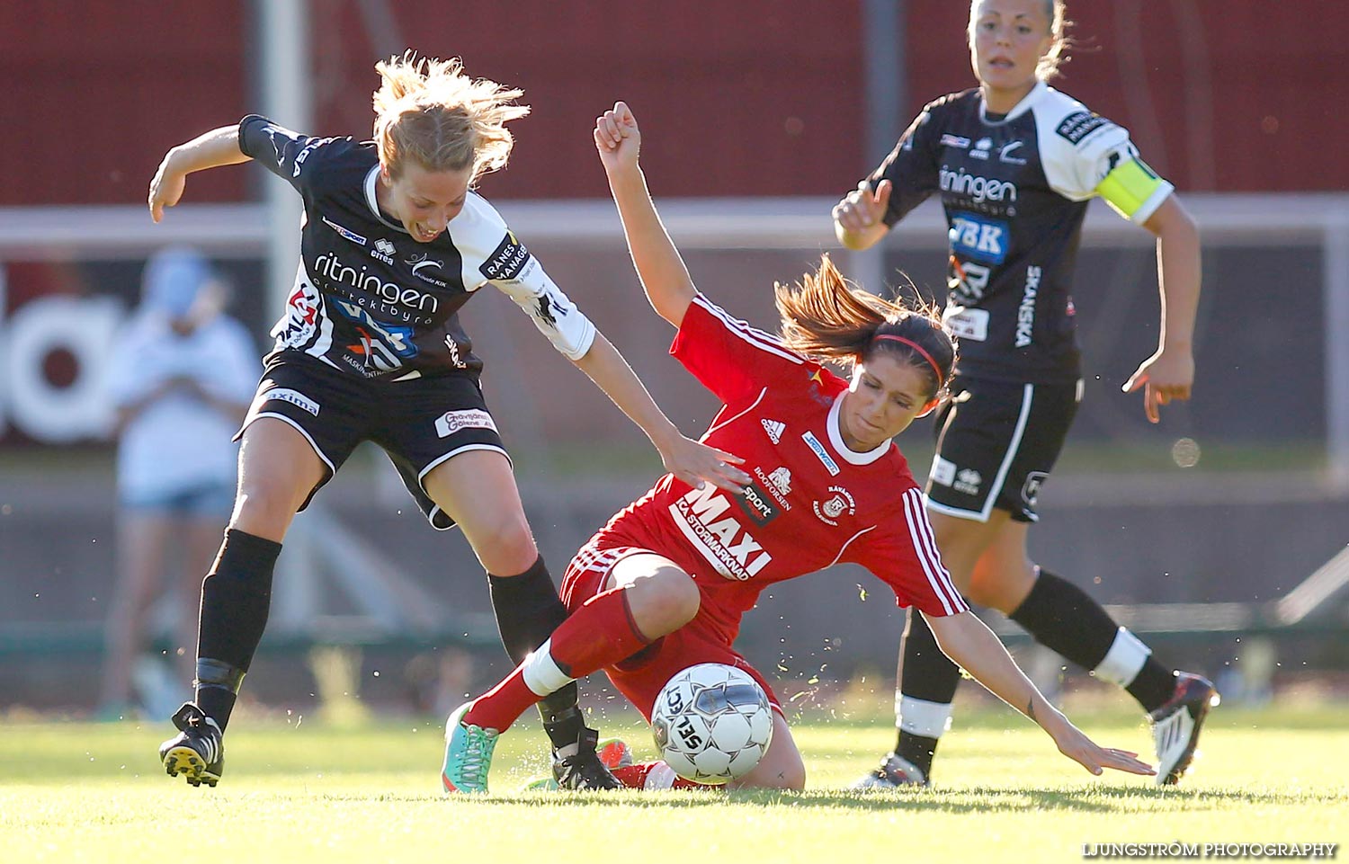 Skövde KIK-Rävåsens IK 2-4,dam,Södermalms IP,Skövde,Sverige,Fotboll,,2015,119885