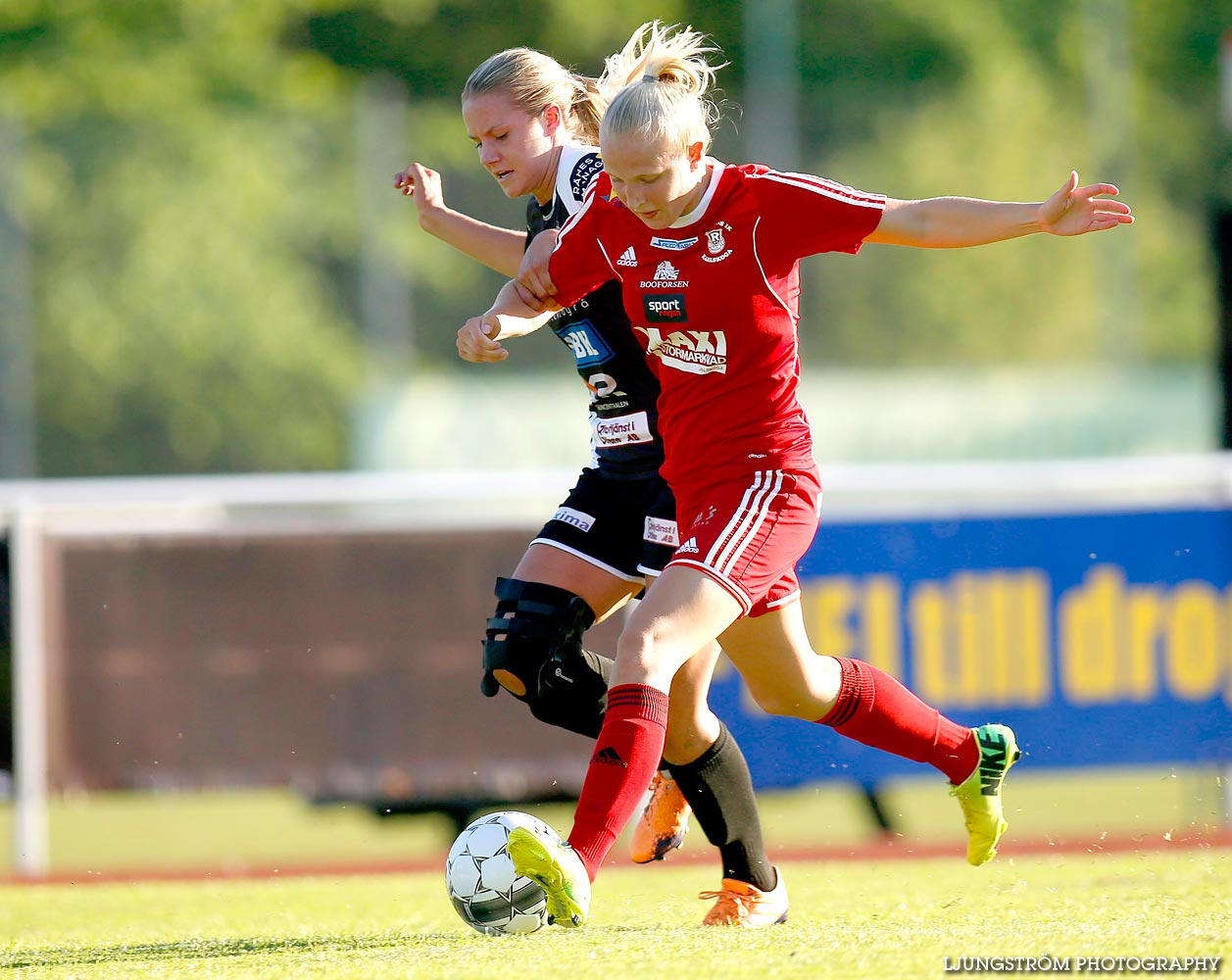 Skövde KIK-Rävåsens IK 2-4,dam,Södermalms IP,Skövde,Sverige,Fotboll,,2015,119897