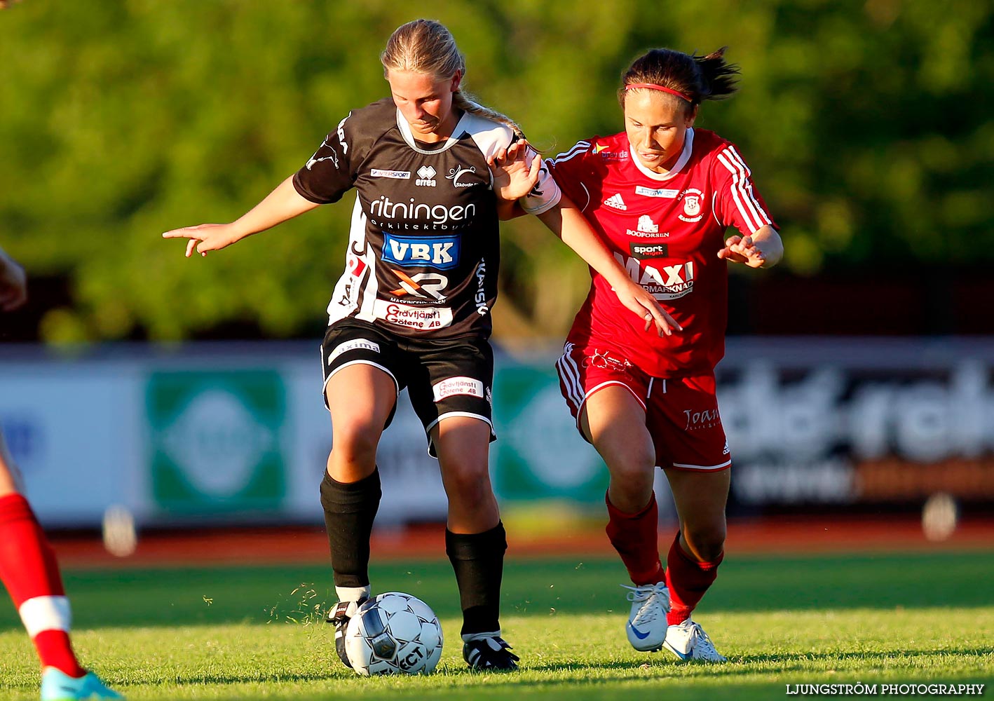 Skövde KIK-Rävåsens IK 2-4,dam,Södermalms IP,Skövde,Sverige,Fotboll,,2015,119981