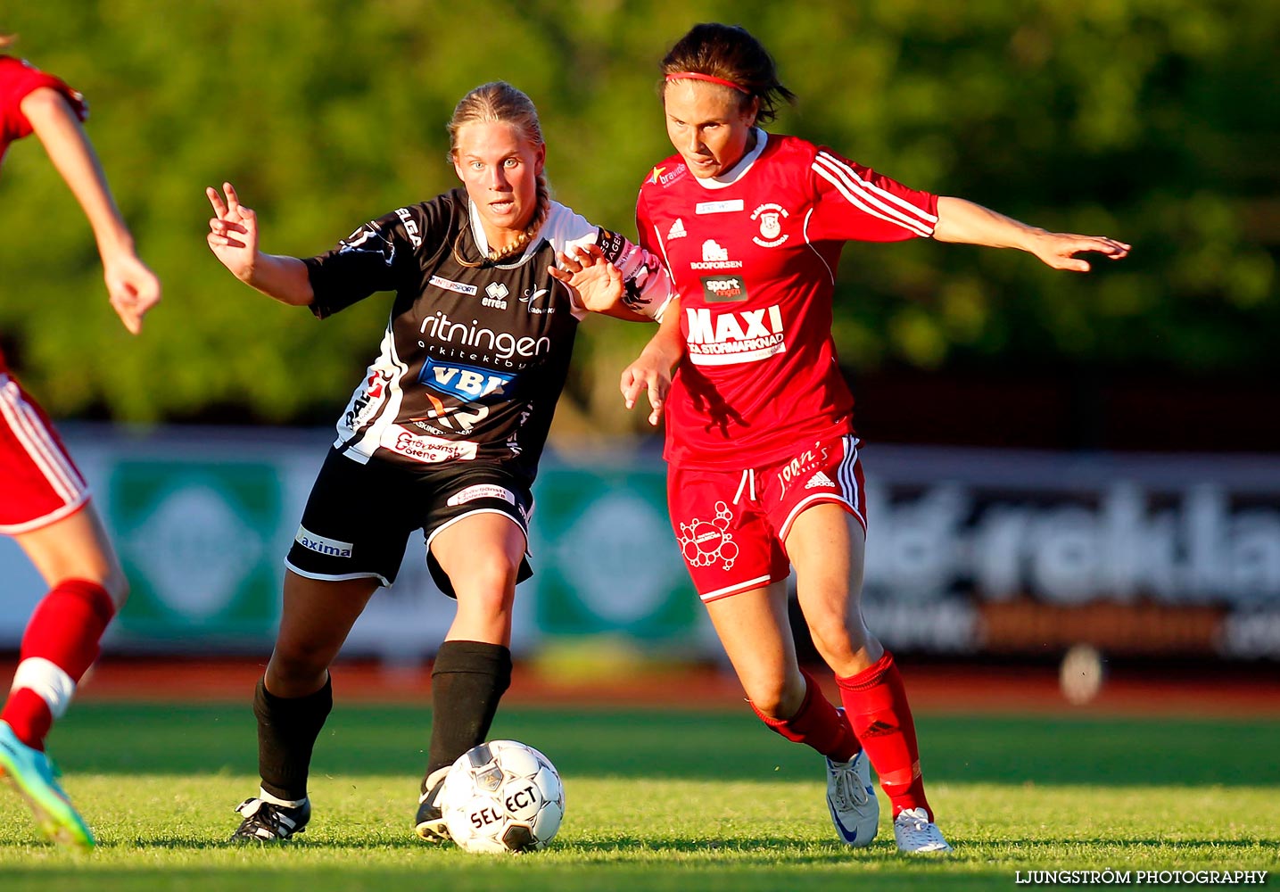 Skövde KIK-Rävåsens IK 2-4,dam,Södermalms IP,Skövde,Sverige,Fotboll,,2015,119982