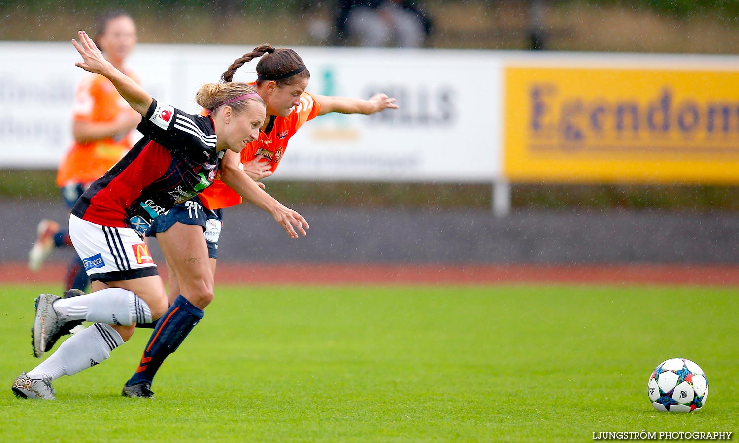 Lidköpings FK-Kungsbacka DFF 2-2,dam,Framnäs IP,Lidköping,Sverige,Fotboll,,2015,120034