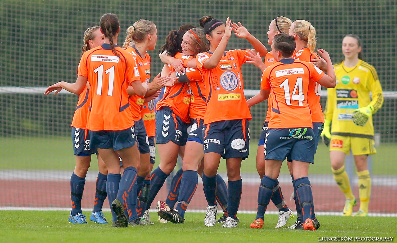 Lidköpings FK-Kungsbacka DFF 2-2,dam,Framnäs IP,Lidköping,Sverige,Fotboll,,2015,120052