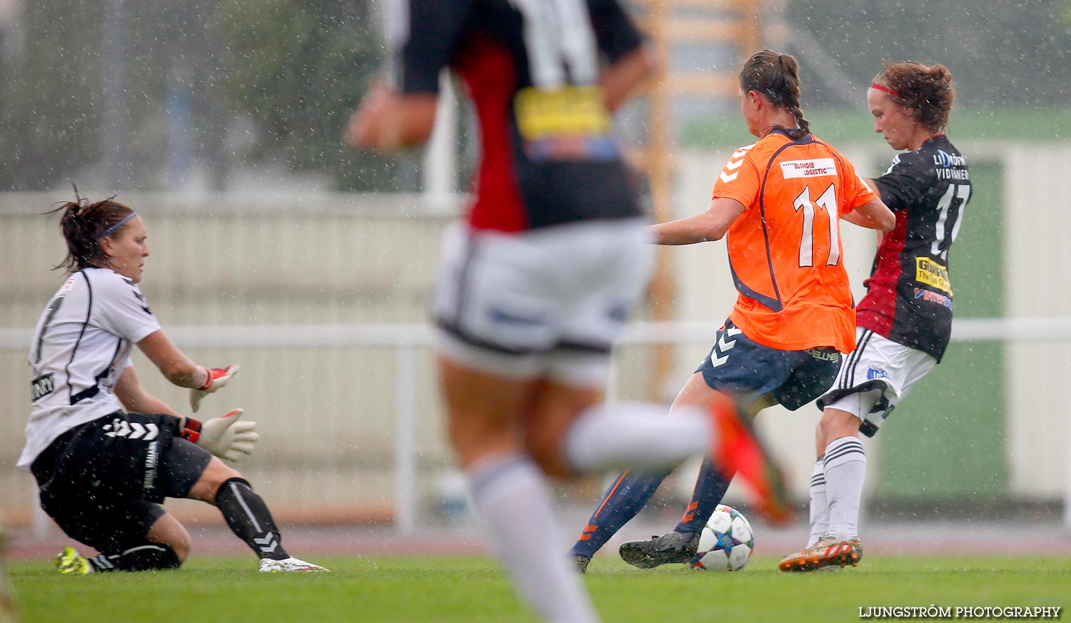 Lidköpings FK-Kungsbacka DFF 2-2,dam,Framnäs IP,Lidköping,Sverige,Fotboll,,2015,120069