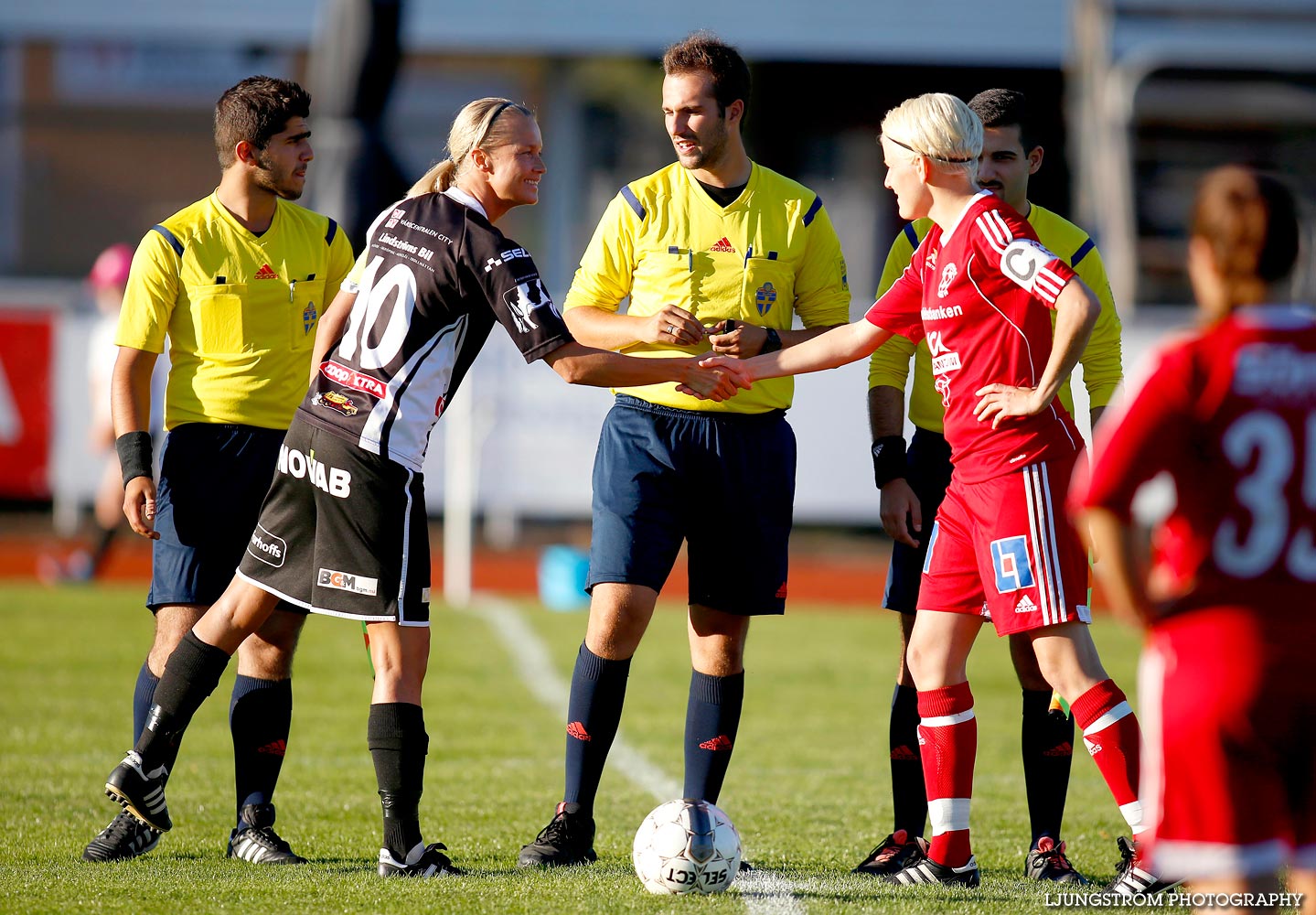 Skövde KIK-Mariestads BoIS FF 5-1,dam,Södermalms IP,Skövde,Sverige,Fotboll,,2015,121680