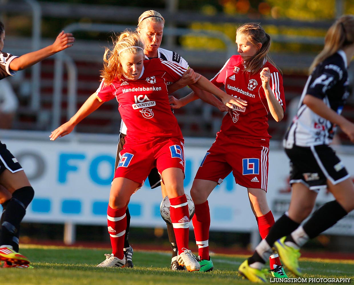 Skövde KIK-Mariestads BoIS FF 5-1,dam,Södermalms IP,Skövde,Sverige,Fotboll,,2015,121781