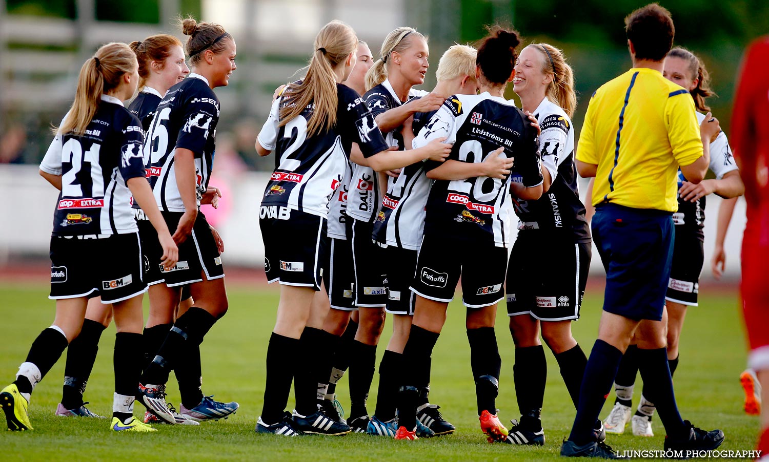 Skövde KIK-Mariestads BoIS FF 5-1,dam,Södermalms IP,Skövde,Sverige,Fotboll,,2015,121859
