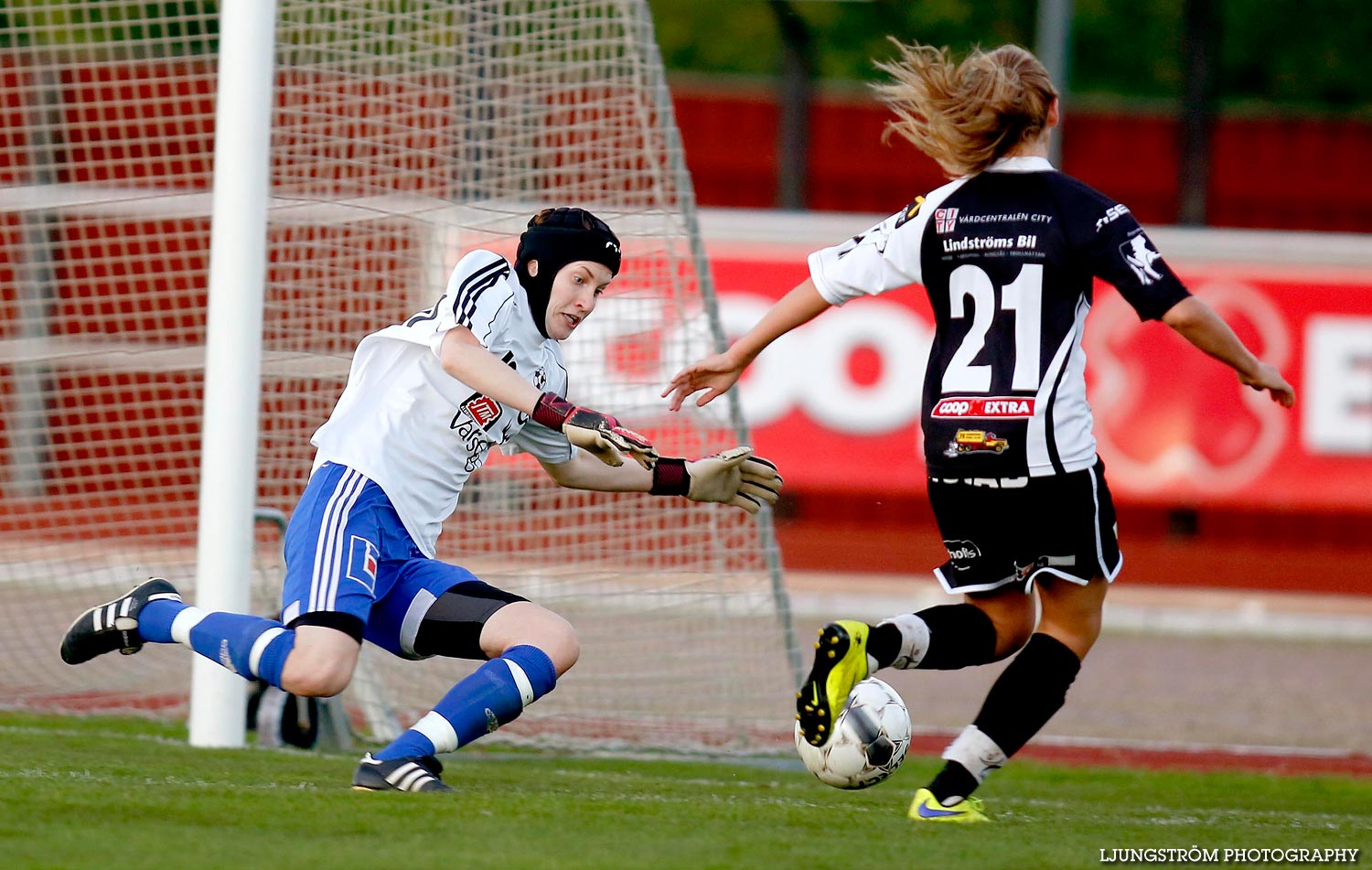 Skövde KIK-Mariestads BoIS FF 5-1,dam,Södermalms IP,Skövde,Sverige,Fotboll,,2015,121870