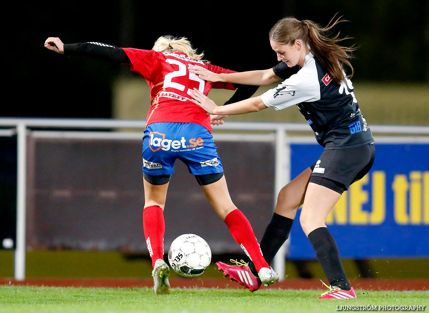 Skövde KIK U-IK Gauthiod U 1-3,dam,Södermalms IP,Skövde,Sverige,Fotboll,,2015,123155