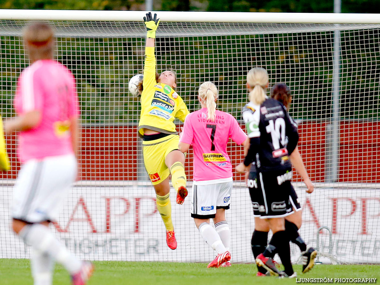 DM 1/2-final Skövde KIK-Lidköpings FK 3-4,dam,Södermalms IP,Skövde,Sverige,Fotboll,,2015,122472