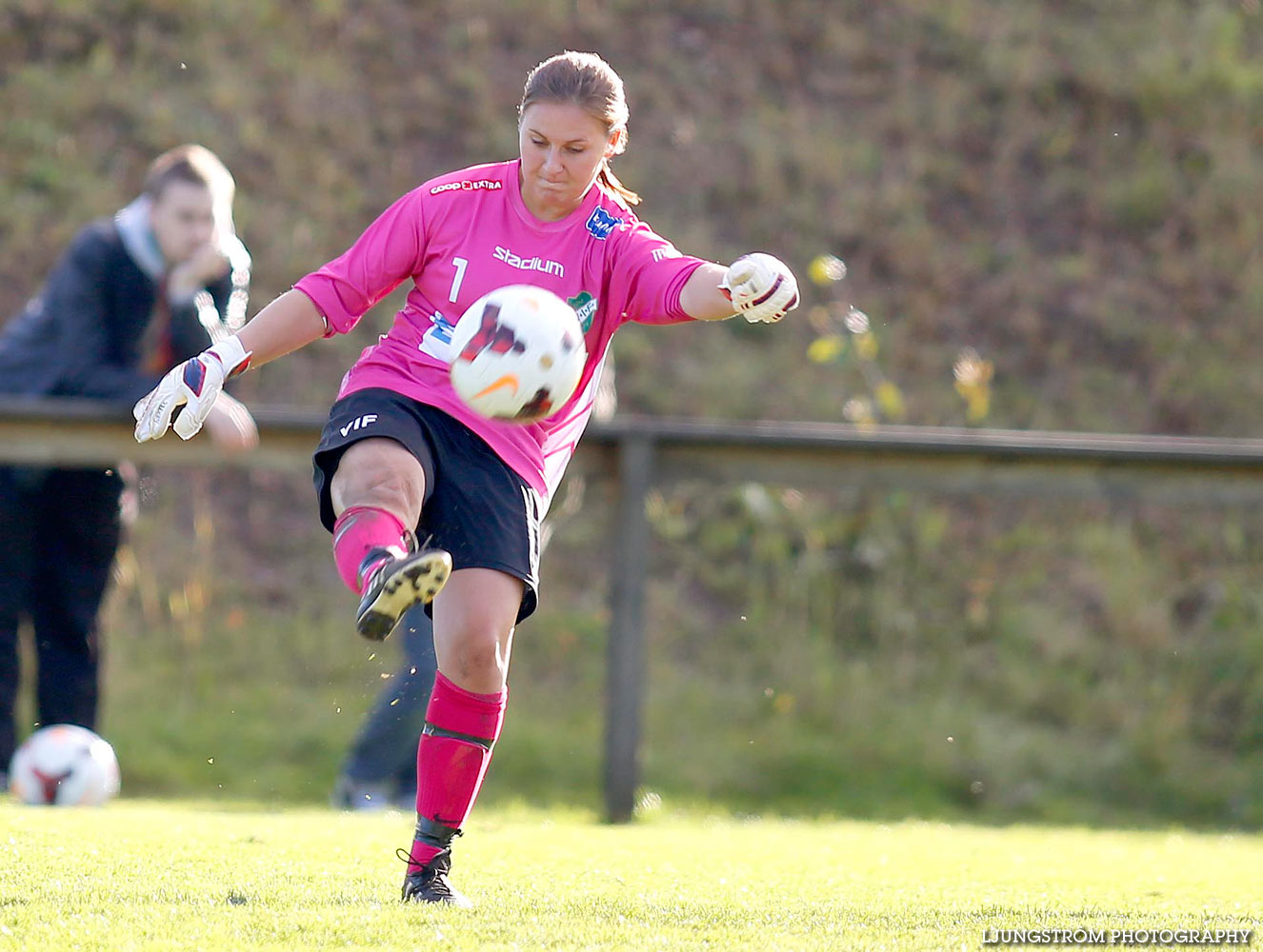 Våmbs IF-Ulvåkers IF 3-2,dam,Claesborgs IP,Skövde,Sverige,Fotboll,,2015,122393