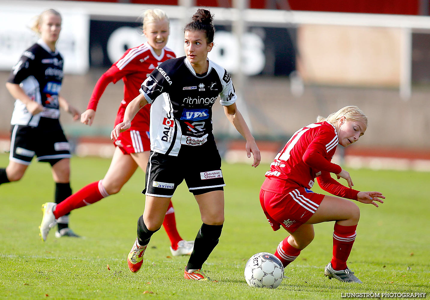 Skövde KIK-Stenungsunds IF 1-1,dam,Södermalms IP,Skövde,Sverige,Fotboll,,2015,129946