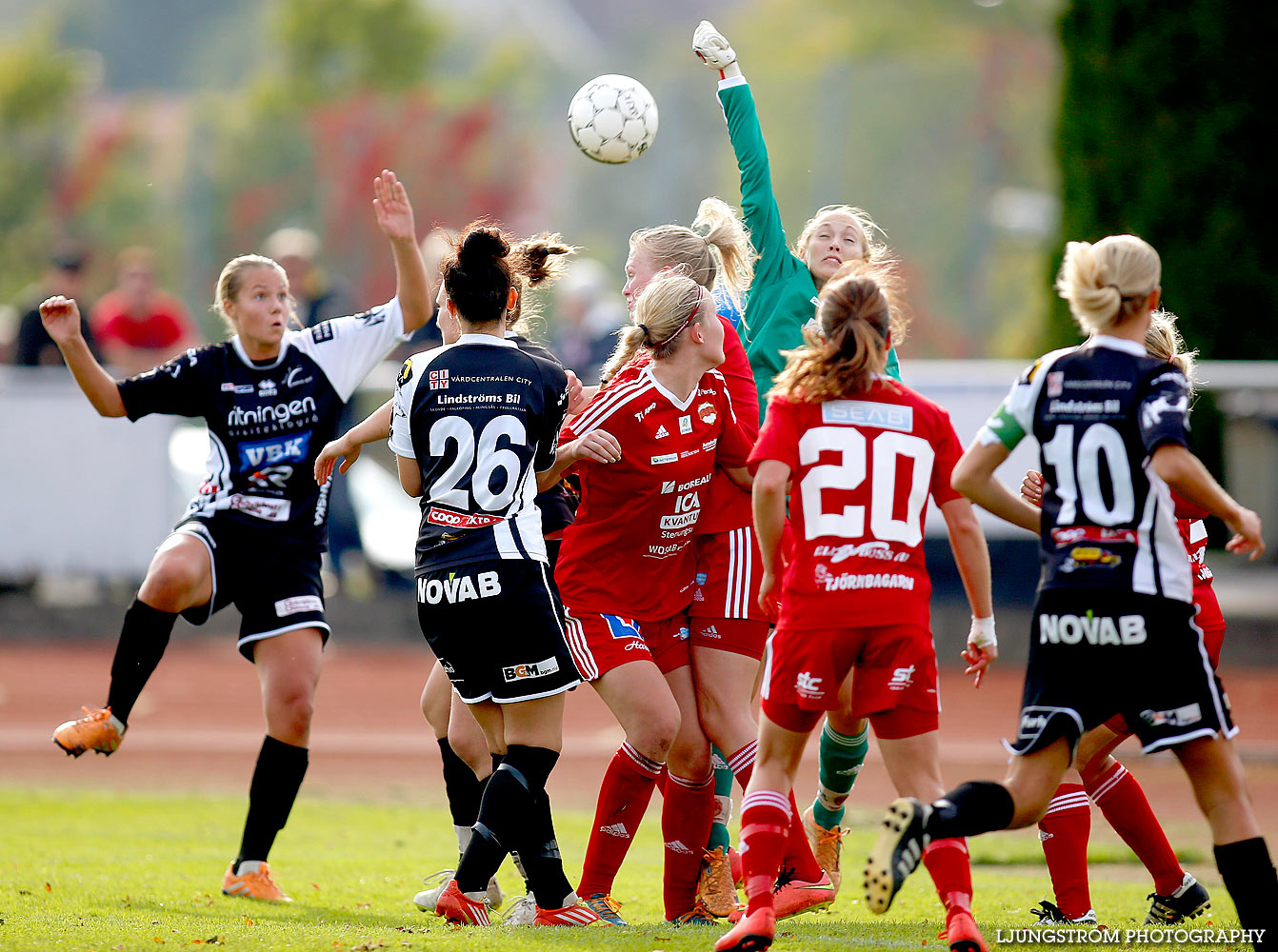 Skövde KIK-Stenungsunds IF 1-1,dam,Södermalms IP,Skövde,Sverige,Fotboll,,2015,129986