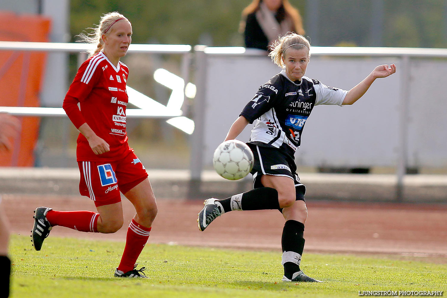 Skövde KIK-Stenungsunds IF 1-1,dam,Södermalms IP,Skövde,Sverige,Fotboll,,2015,130001