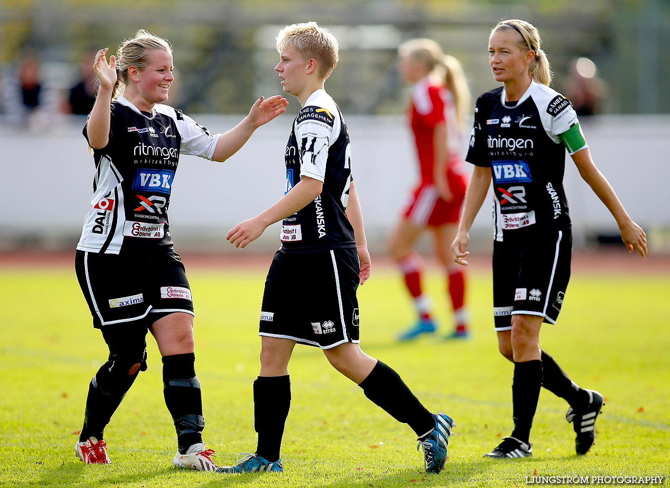 Skövde KIK-Stenungsunds IF 1-1,dam,Södermalms IP,Skövde,Sverige,Fotboll,,2015,130005