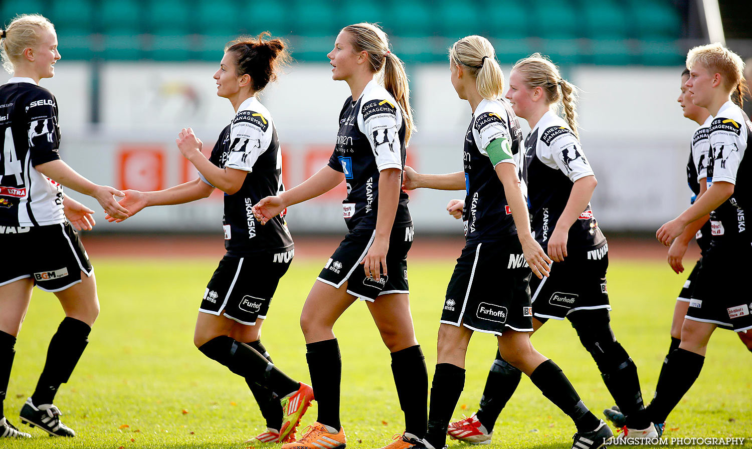 Skövde KIK-Stenungsunds IF 1-1,dam,Södermalms IP,Skövde,Sverige,Fotboll,,2015,130007